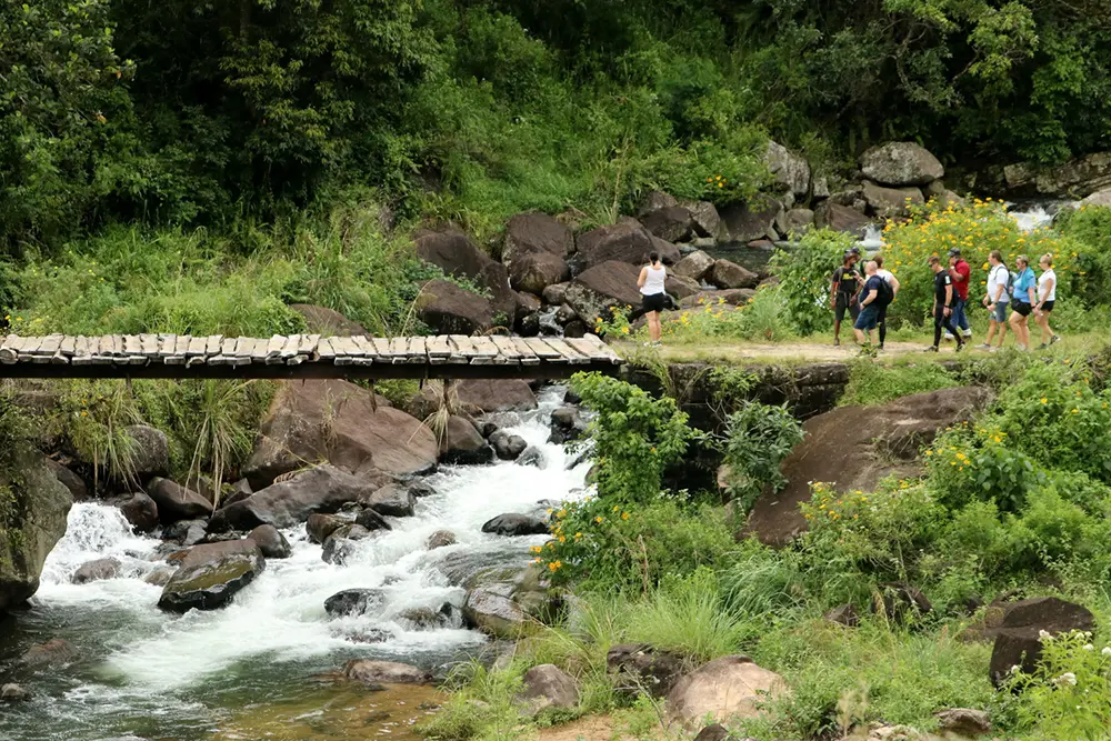 Hike to Heeloya Village via Rangala